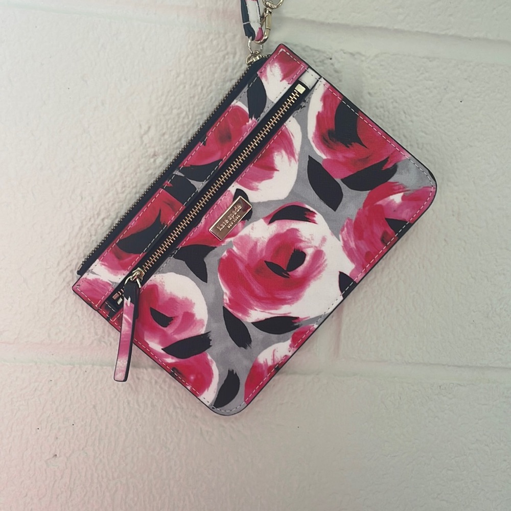 Kate Spade New York Floral Wristlet